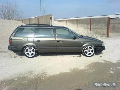 VW passat smadret - Fra siden mangler lige et håndtag billede 5