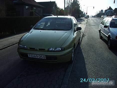 Fiat Bravo 1.4 SX "Byttet" - Sådan ser Fiat´en ud forfra.. billede 1