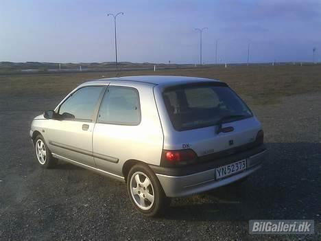 Renault clio 1,4 s 3d billede 4