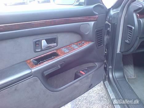 Audi S8 (mande bilen) billede 9