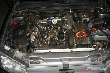 Peugeot 406 sv-turbo SOLGT - Der kommer nye billeder af motor rummet idag! billede 6