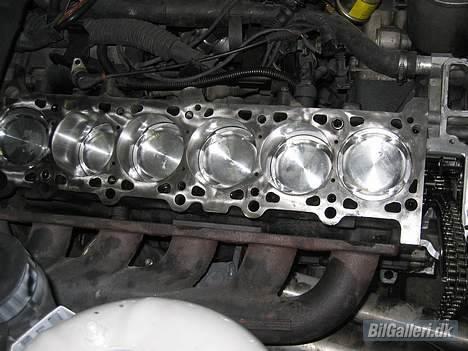 BMW 325i Coupe Turbo Solgt - Så er den klar til noget nyt indmad. billede 9