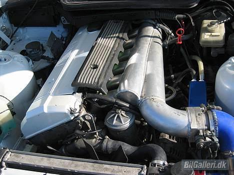 BMW 325i Coupe Turbo Solgt - Her ligger 755 HK billede 11