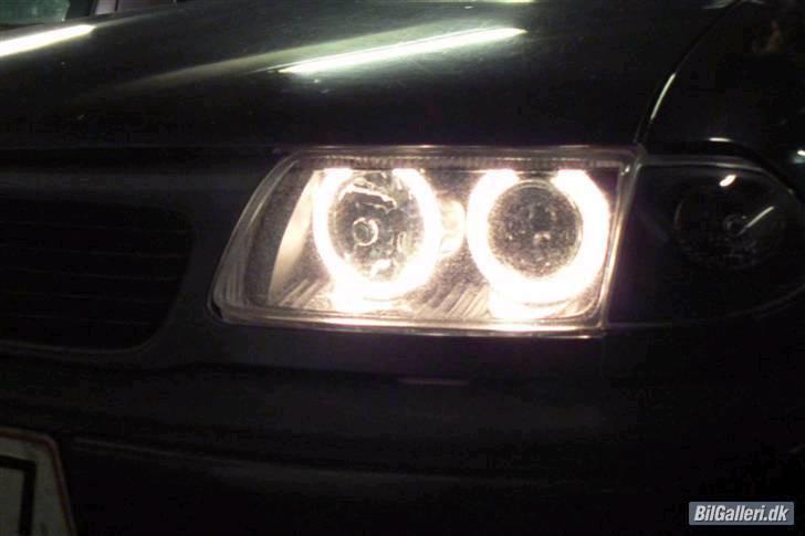 Opel Astra 1,6i 16v sport - Nu med Angel eyes :O) billede 6