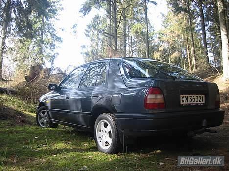 Nissan Sunny ''Smadret'' billede 6