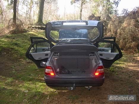 Nissan Sunny ''Smadret'' billede 12