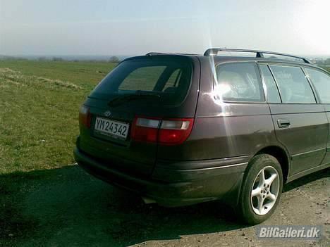 Toyota Carina E St. Car - endnu et nyt billed . her kan man se jeg har fjernet mærker bag på bilen.. ser godt ud billede 12