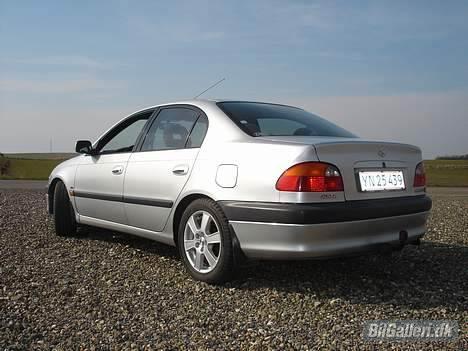Toyota Avensis 2.0 sol. SOLGT billede 17