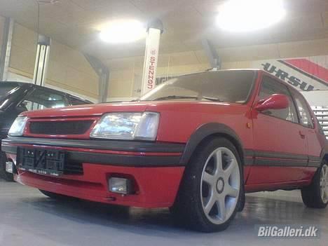 Peugeot 205 gti 1.6 billede 1