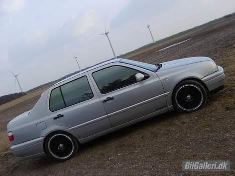 VW Vento *SOLGT* billede 13