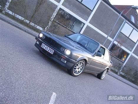 BMW E30 320i (Solgt) billede 2
