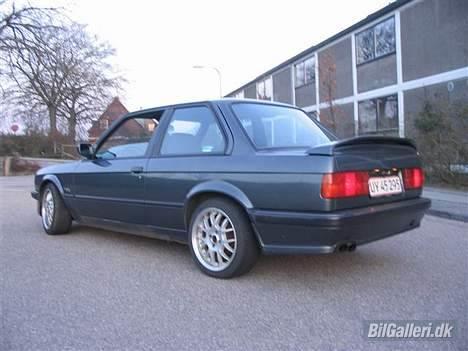 BMW E30 320i (Solgt) billede 4