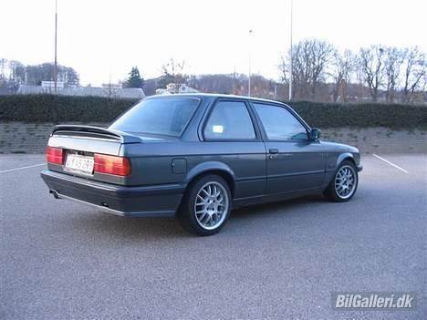 BMW E30 320i (Solgt) billede 5