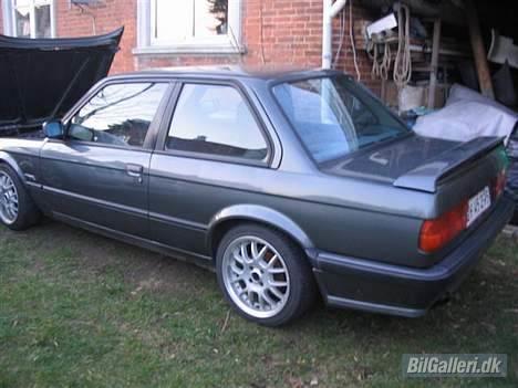 BMW E30 320i (Solgt) billede 10