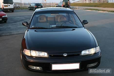 Mazda 626 TotalSkadet billede 7