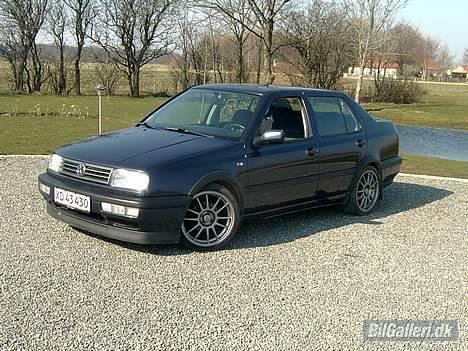 VW vento 2,0 GL solgt billede 17