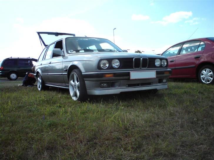 BMW E30 Touring - Min nye bil, på familietur billede 2