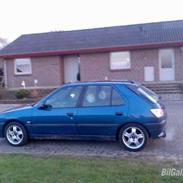 Peugeot 306