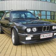 BMW e30 325i 24v