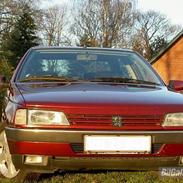 Peugeot 405