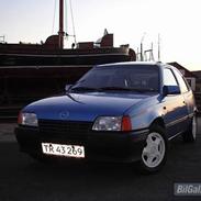 Opel Kadett Skrottet