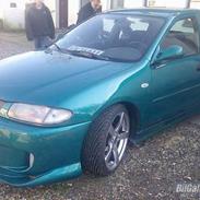 Mazda 323 Sedan TOTAL SMADRET I