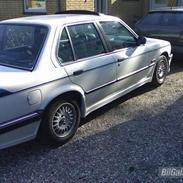 BMW 320i  e30 *solgt*