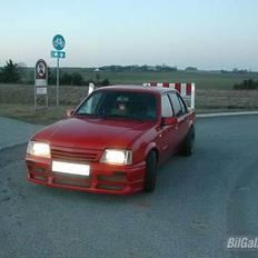 Opel Ascona C GT 2,0i