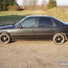 Opel Vectra A 2000 - SOLGT