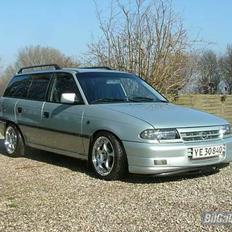 Opel Astra F Caravan (SOLGT)
