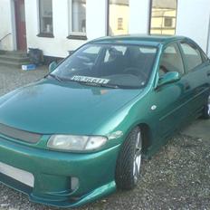 Mazda 323 Sedan TOTAL SMADRET I