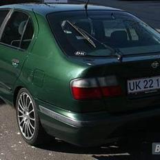 Nissan Primera 2.0i SLX