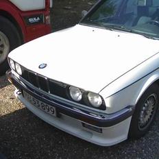 BMW 320i  e30 *solgt*