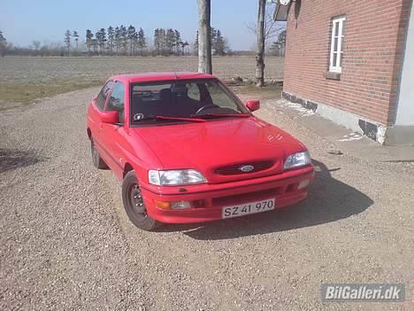 Ford Escort sport 1.8 16vsolgt billede 12
