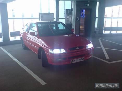 Ford Escort sport 1.8 16vsolgt billede 14