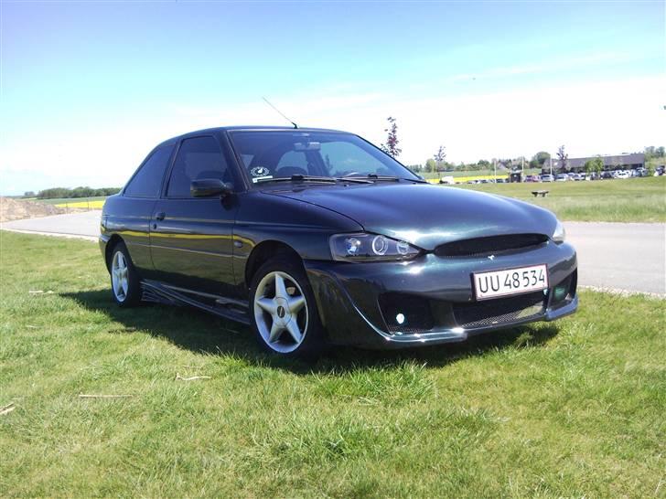 Ford Escort 1.8 16v (Solgt) billede 8