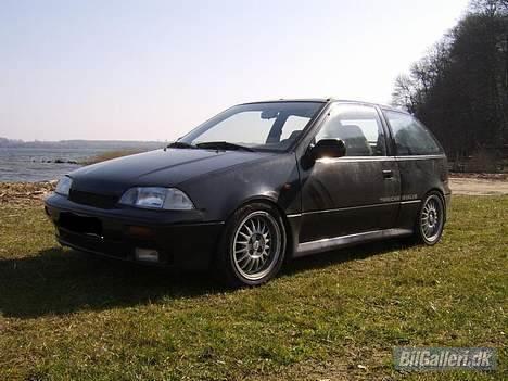 Suzuki Swift 1.3 GTi  billede 4