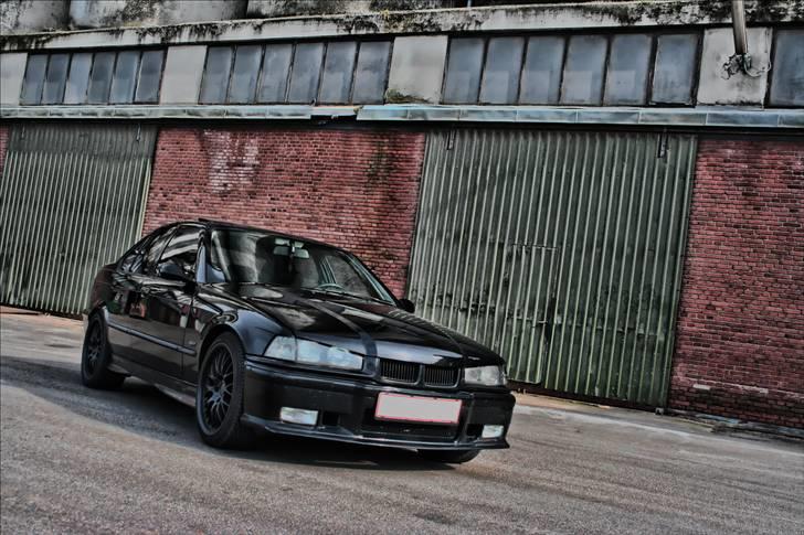 BMW E36 325i STJÅLET :( - Forsøg med HDR billede 1