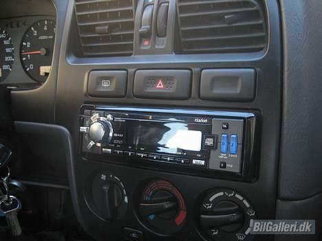 Nissan Primera- Solgt- - Clarion billede 2