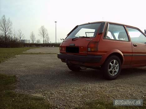Toyota starlet billede 3