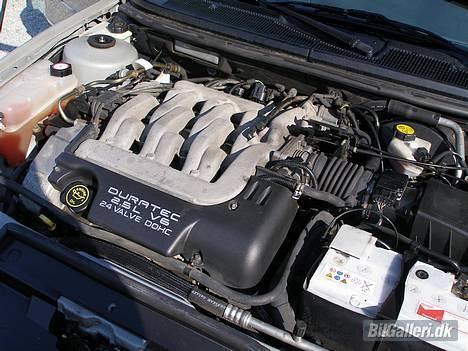 Ford Mondeo v6 GHIA billede 3