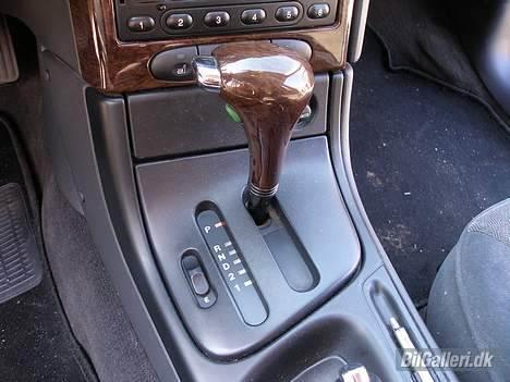 Ford Mondeo v6 GHIA billede 5