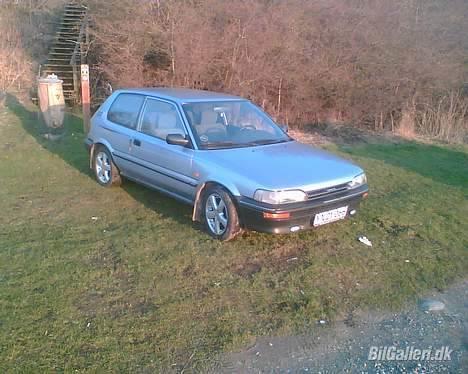 Toyota Corolla 1.3 XL *SOLGT* billede 7