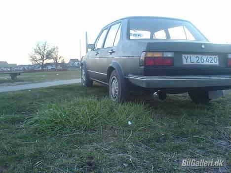 VW Jetta - Så blev den malet, og fik sat en stor universal bagpotte på:)  billede 18