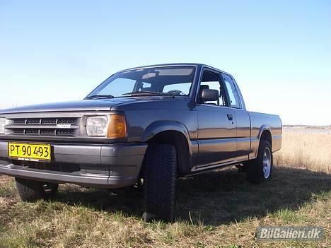 Mazda B2200i    (solgt) billede 6