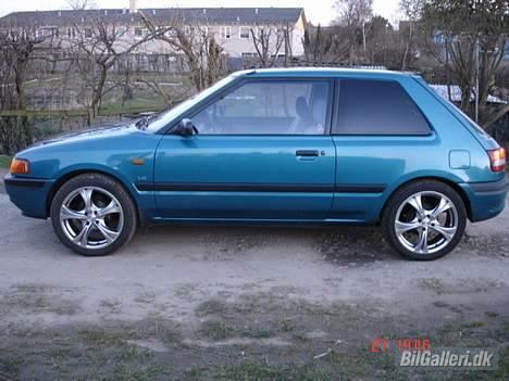 Mazda 323 BG DØD billede 6