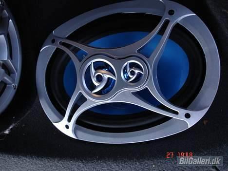 Mazda 323 BG DØD billede 9