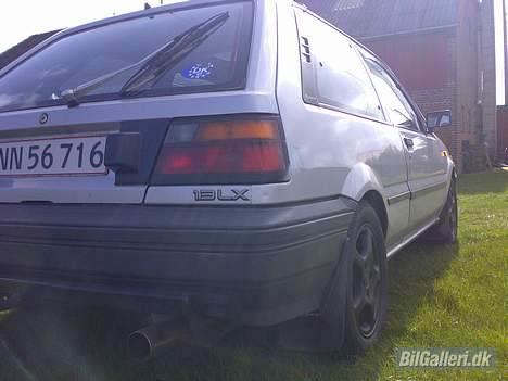 Nissan sunny billede 13