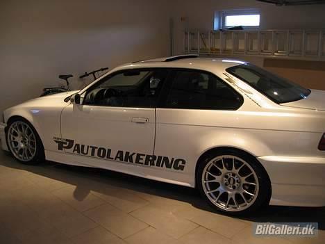 BMW 325i Coupe Turbo Solgt - Her bor den om natten altid 21 grader og gulvvarme umm.. billede 13