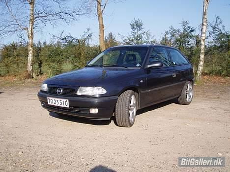 Opel Astra F 2.0 GSI 16v SOLGT billede 1